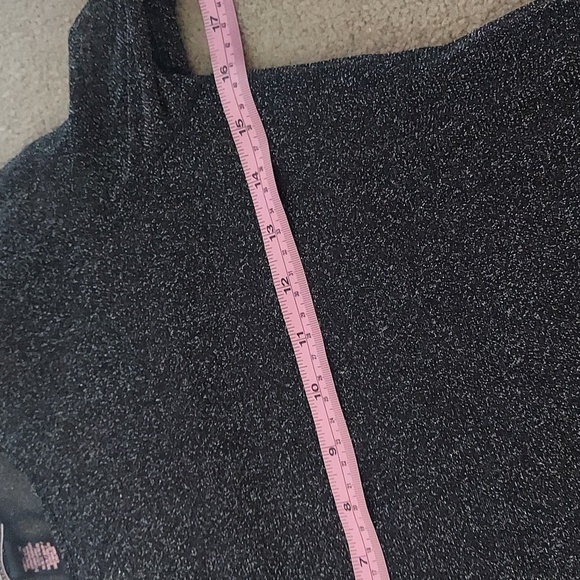 Victoria's Secret Shimmer Sheer Top XS - Picture 9 of 11